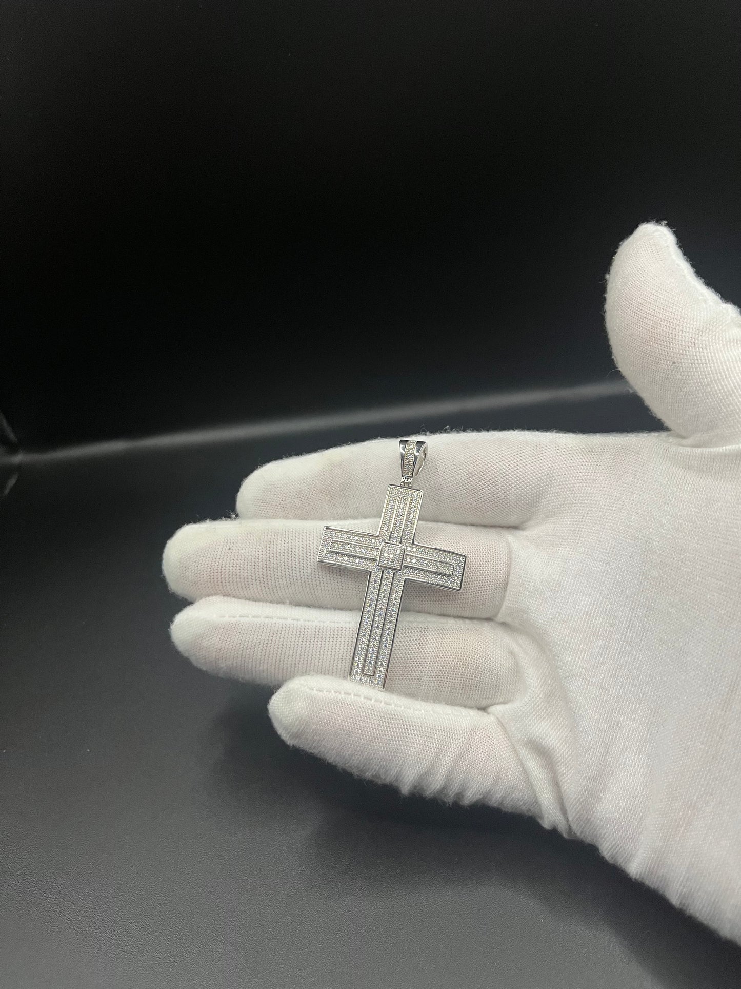 Silver cz cross pendant