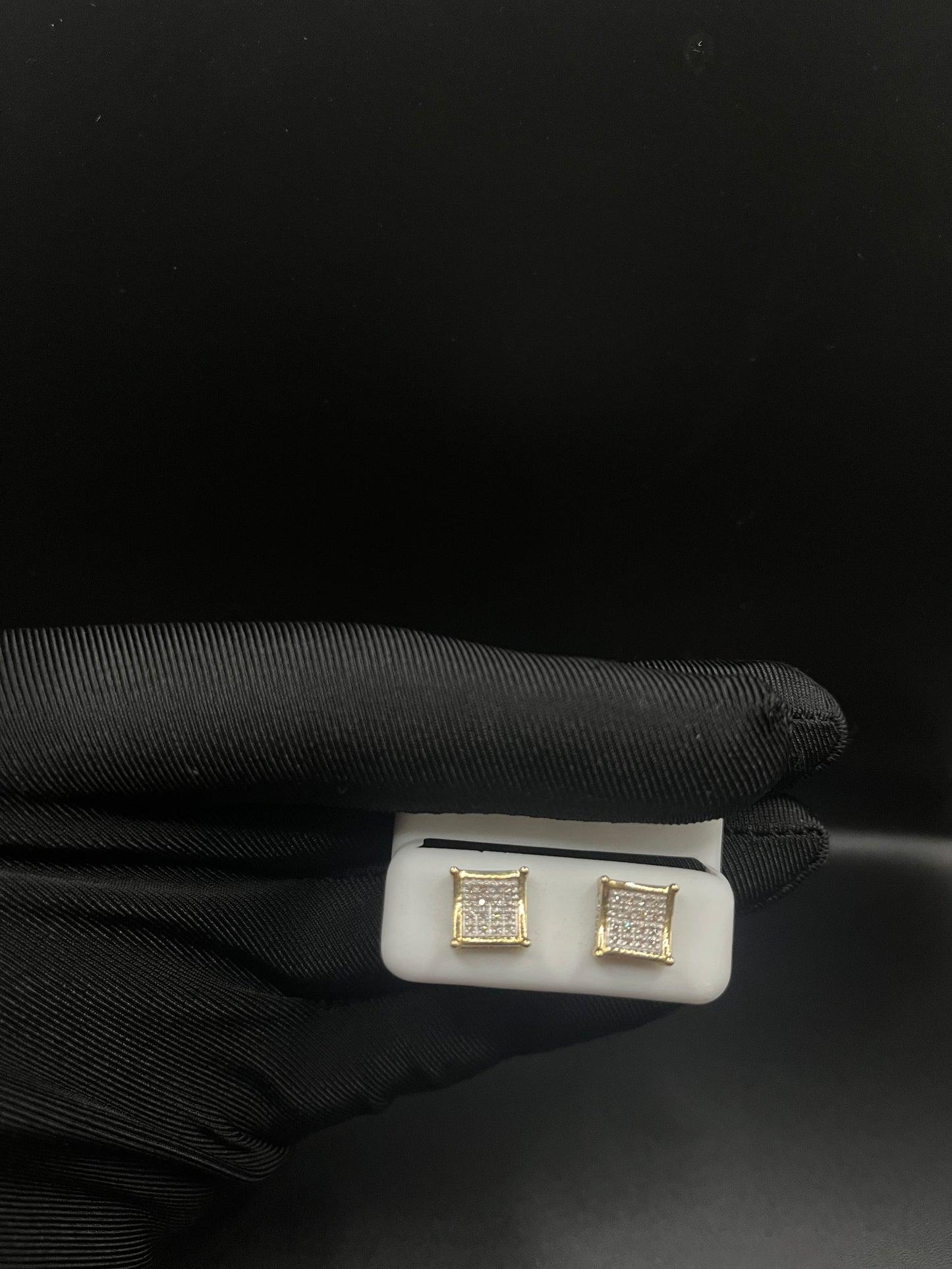 10k gold diamond earrings