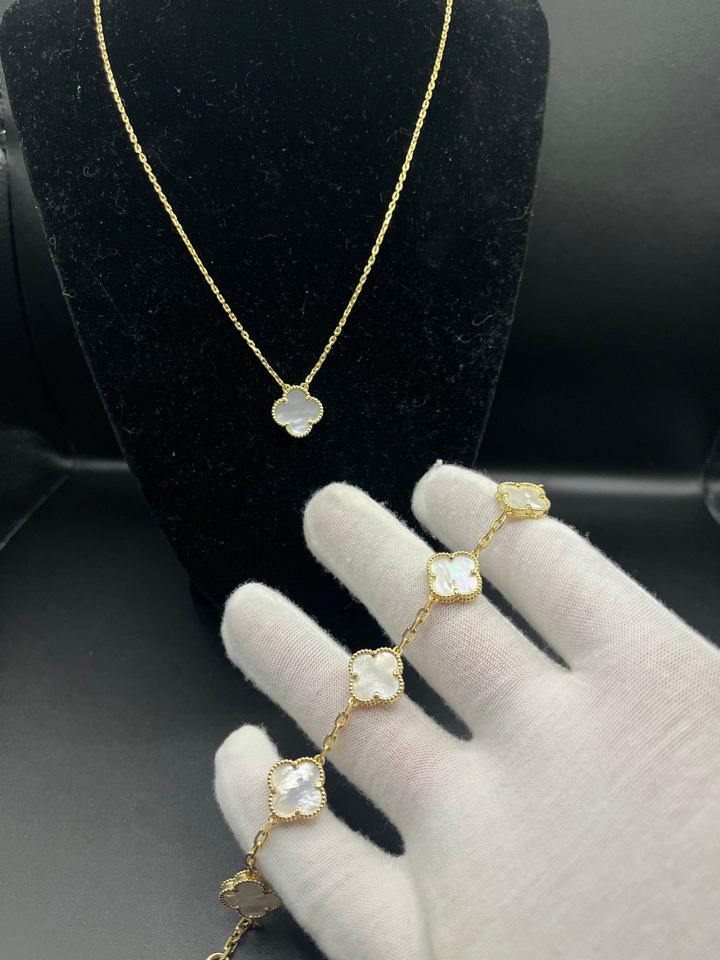 10k gold and gemstone clover set