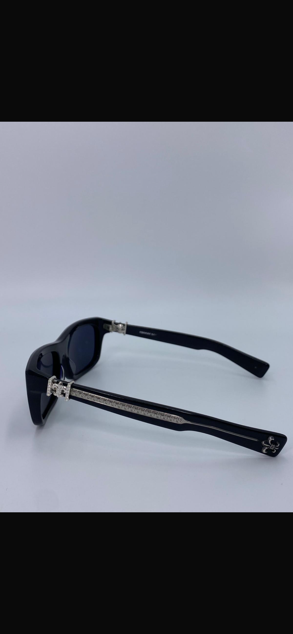 Custom vs1 diamond chrome heart sunglasses