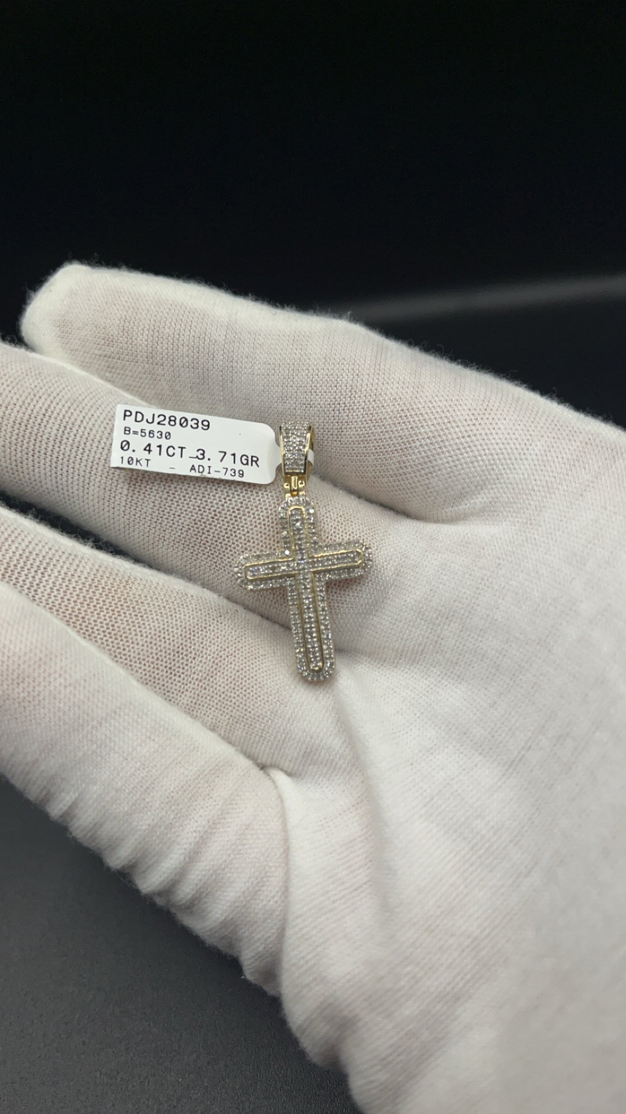 .40ct diamond gold cross