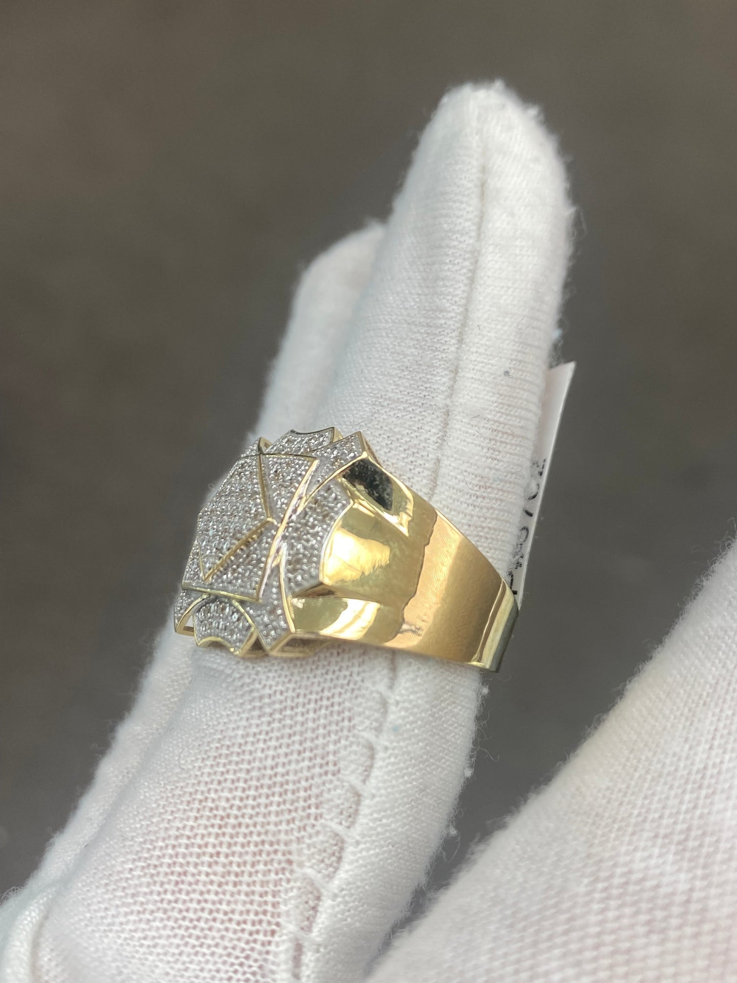 10k gold diamond ring