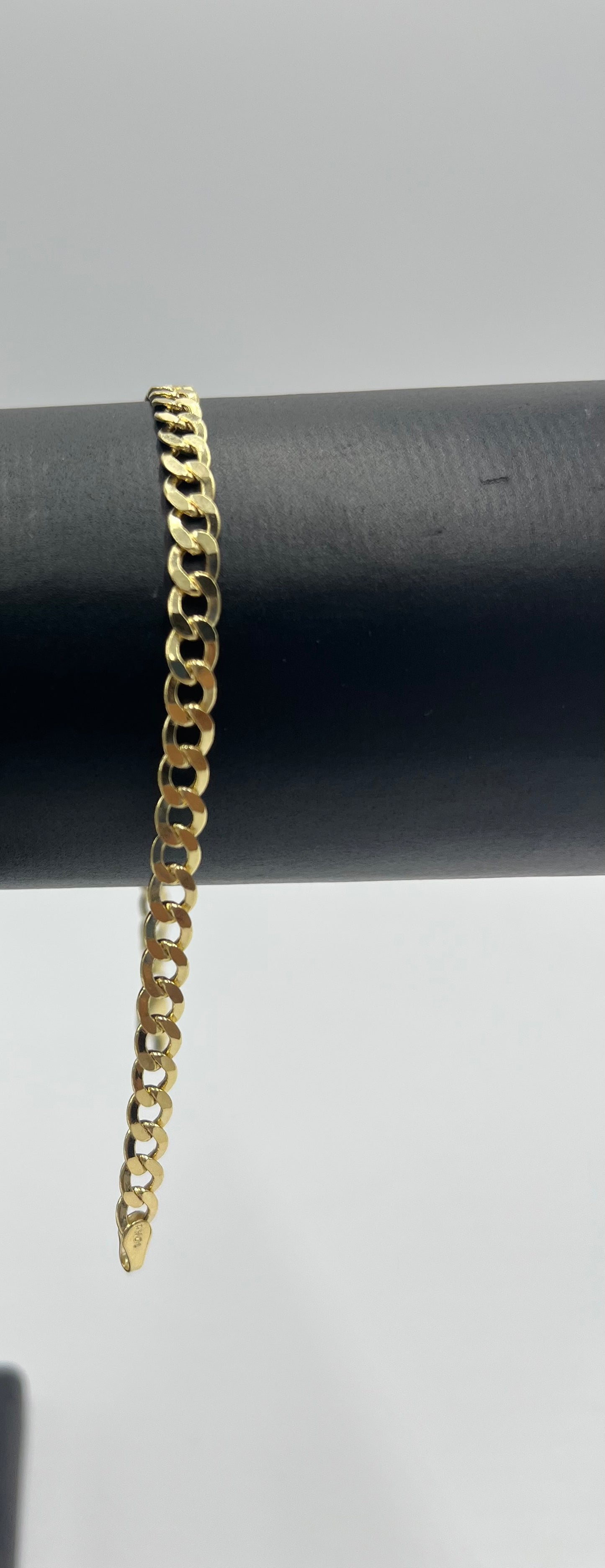 10k gold curb link bracelet