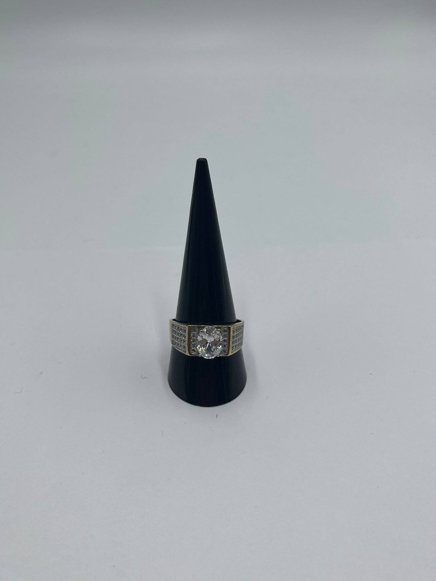 Cz diamond 10 karat ring