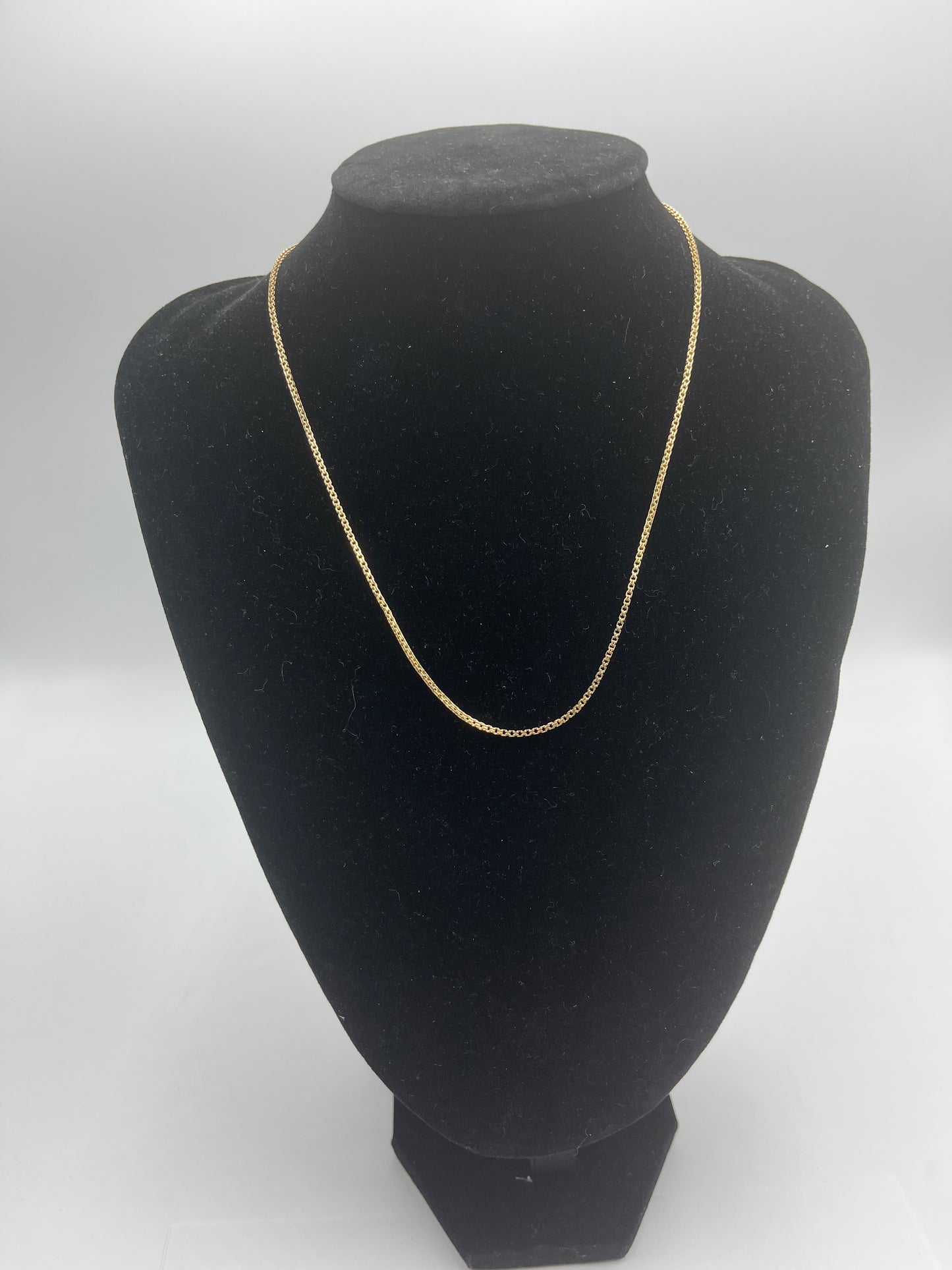 10 karat gold fancy box chain