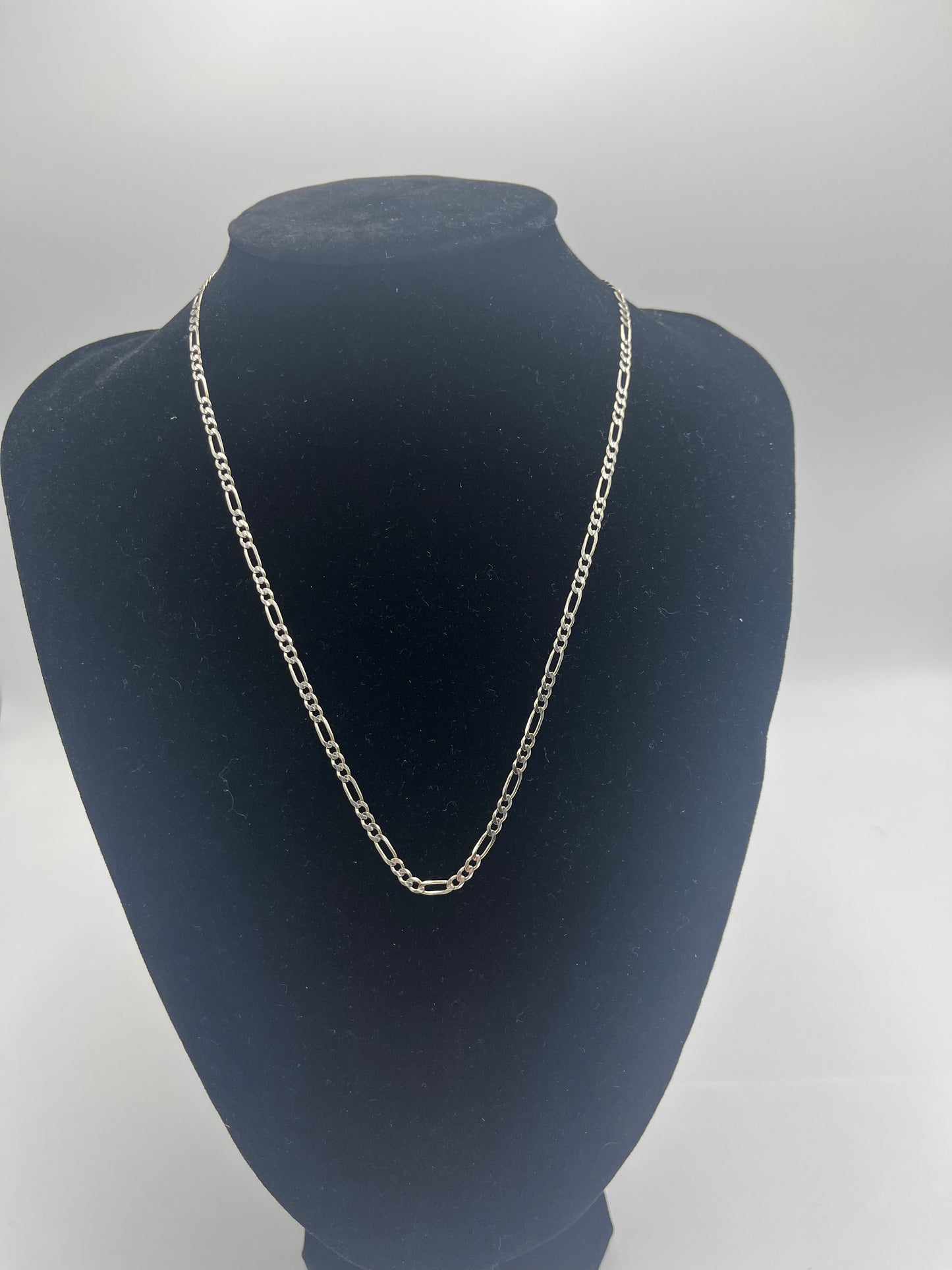 10 karat white gold figaro chain