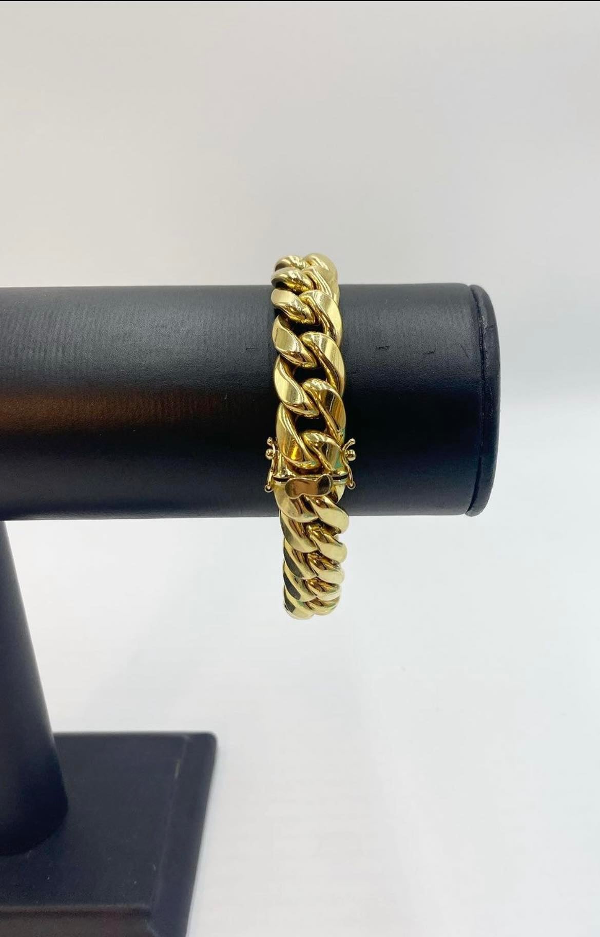 10 karat cuban link bracelet